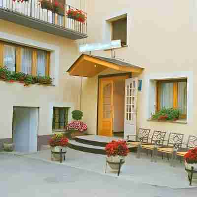 Hotel Jaume Hotel Exterior
