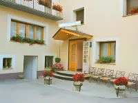 Hotel Jaume Hotels in Alp