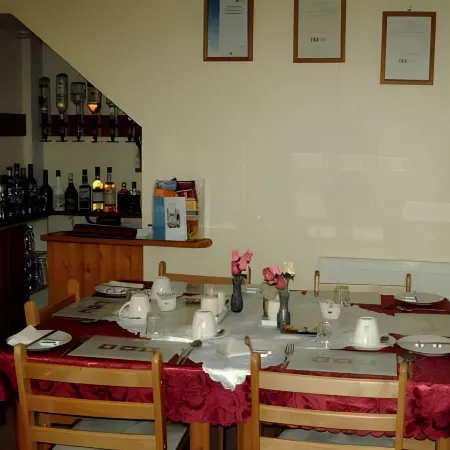 Oakwell Guest House