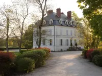 Domaine du Roncemay - Hôtel, Restaurants, Spa & Golf Hotels in Yonne