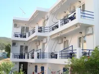 Akrogiali Các khách sạn ở Skala