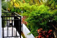 Lakeside Villa - Guest houses