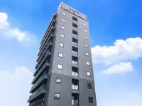 HOTEL LiVEMAX Yokohama-Eki Nishiguchi Hotels near atmos