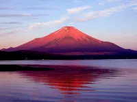 Moon Glow Hotels in Yamanakako