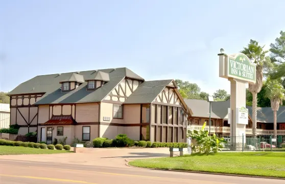 維多利亞汽車旅館