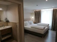 Casa la Fayette Hotels in Giroc