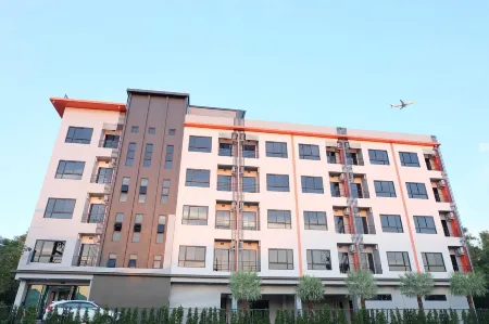 Bangkok Boutique Resort Rangsit Отели в г. Рангсит