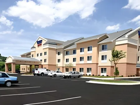 Fairfield Inn & Suites by Marriott  Albany Отели в г. Восток Уайтевилл