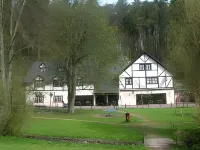 Hotel Sieweburen Hotels in Strassen