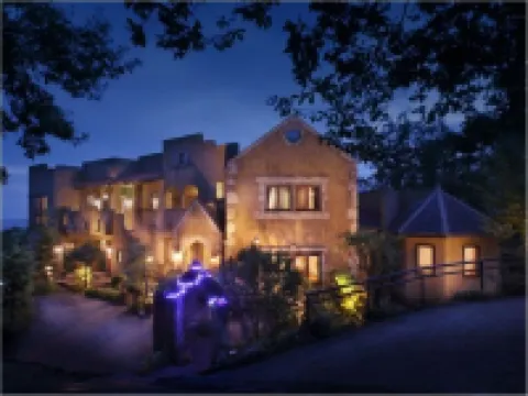 かえで庵 【公式】 伊豆高原 英国調アンティークホテル全室露天風呂付きの宿