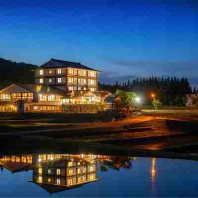 龍氣本館 Hotel Exterior