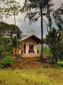 Serene Sinharaja Hotels near Ginnaliya Bus Stop