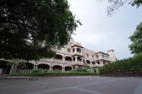 Mvt Guesthouse & Restaurant
