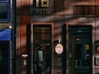 18Arts Hotel - Living in a Gallery! Hotels near Mediapark