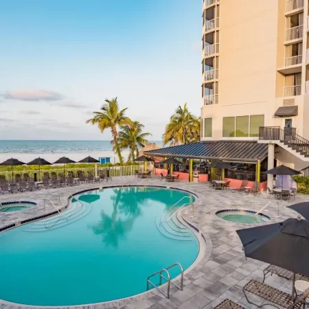 Diamond Head Beach Resort