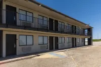 Super 8 by Wyndham Big Spring Hotels near College Park Shopping Center