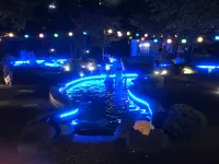 black and white Hotels in Hino