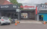 RedDoorz Near Alun-Alun Garut Hôtels à : Garut Kota