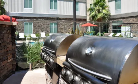 Home2 Suites by Hilton Temecula Отели в г. Темекула