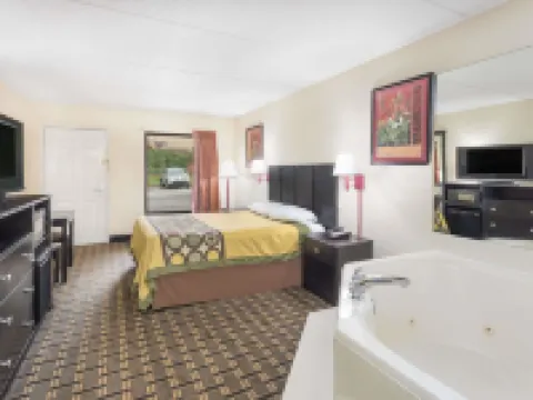 Super 8 by Wyndham Decatur/Lithonia/ATL Area Hotels in Stonecrest