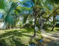 Ocean Mist Villa 4Bd by ZenBreak Hotels near Deborah Bay