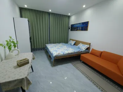 Fangdong Xiaoduo Apartment (Liyun Road) Hotels near Ulanqab Night · Ice and Snow Carnival