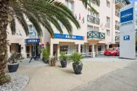 فندق أكينا بياريتز، لا غراند بلاج Hotels near Rocher de la Vierge