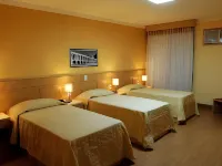 Hotel Pouso Real Hotels near Cinelândia Square