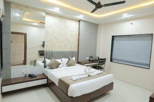 Hotel Adhiraj Inn - 廚房