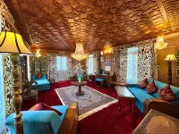 Houseboat New Golden Flower