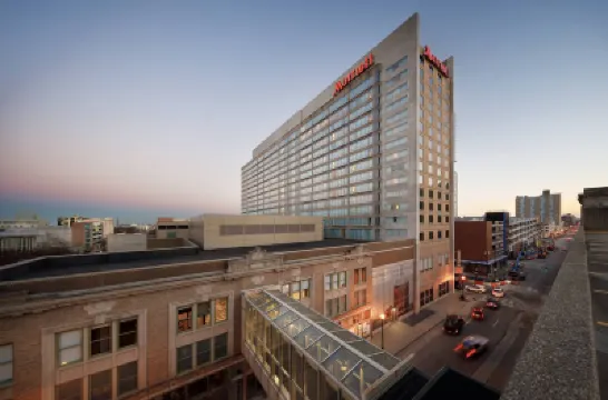Louisville Marriott Downtown Hotels in Louisville