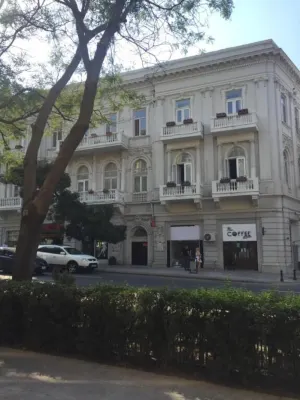 Rotterdam Hotels near Palace of the Shirvanshahs