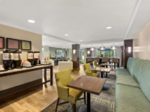 ハンプトン  イン マイアミ エアポート ウエスト ドラールのホテル