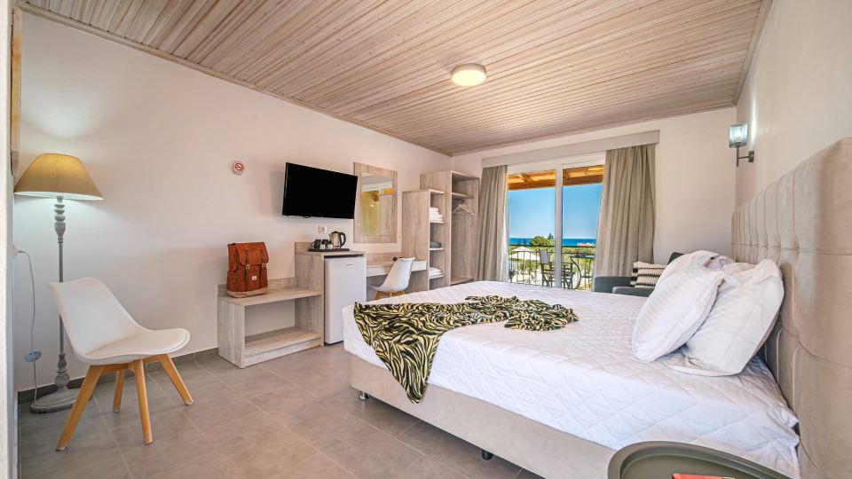 Leonidas Resort
