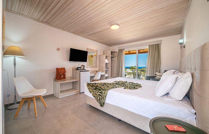 Leonidas Resort
