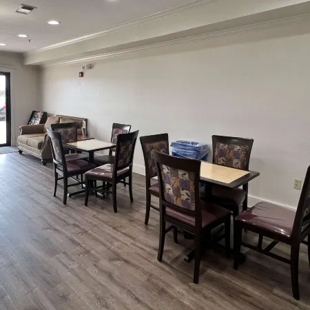 Econo Lodge Beaumont I-10 South