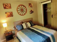 Serenity's Sanctuary in this quiet, peaceful 2 bdr 1 bath bungalow. Pet friendly Hotels in Cushing