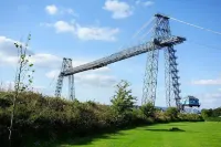 Modern Haven, Sleeps 6, Free Parking, Central.