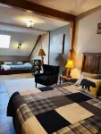 Cozy, relaxing condo overlooking Whiteface Club Resort near Jackrabbit trail.