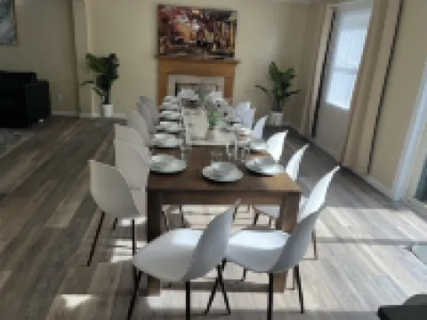 Private heated pool. Camel beach. 6 bdr Secluded Villa in the heart of Pocono