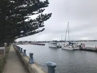 Cosy coastal cottage with all the comforts of home