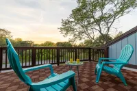2-Bdr Main St. Loft, Pet Friendly!!