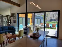 Modern Oasis with pool, close to downtown and airport