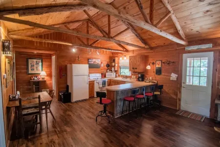 Seclusion in the Lost Pines hosted by Jan