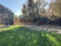 Family friendly Home in the center of Longmont!