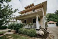 Cozy Craftsman ‘05 near downtown | Pet Friendly!