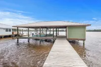Coco Cabana Hotels in Cameron Parish