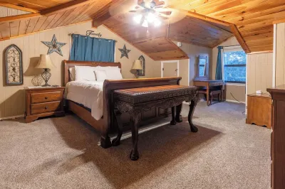 Veale Creek Retreat on Possum Kingdom Lake