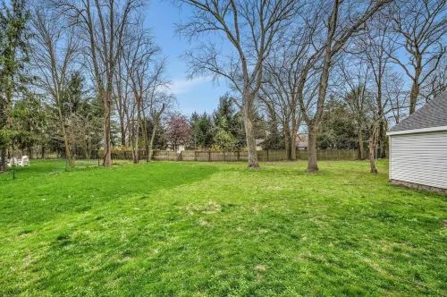 Bright 4BR House w/ Large Backyard and Sunroom