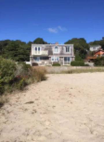 Amazing SALTWATER FRONT on Follins Pond!! 4bdrm/2bth
